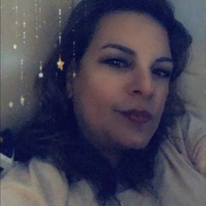 Meet your Posher, Edith